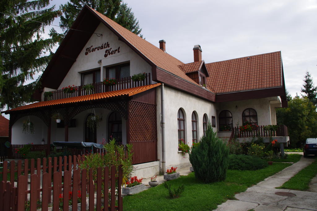Horvath Kert Vendeghaz Hotel Zirc Luaran gambar