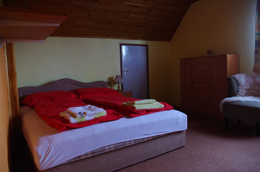 Horvath Kert Vendeghaz Hotel Zirc Luaran gambar